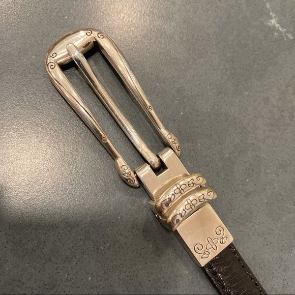 Womens medium black brown reversible leather belt with silver tone links buckle - Picture 4 of 16